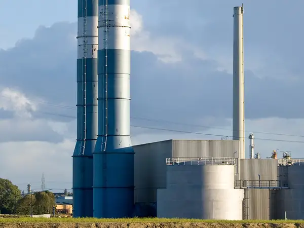 Gas turbine power plant — illustrative photo